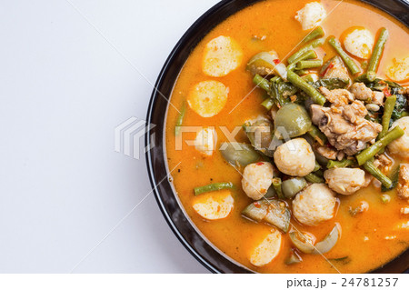 Hot curry with meat ball 24781257