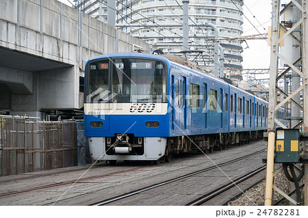 京急BLUE SKY TRAIN 600形(下り線)の写真素材 [24782281] - PIXTA