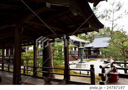 大覚寺門跡 村雨の廊下と御影堂(2016.4) 大覚寺門跡 村雨の廊下と御影堂(2016.4) 24787197