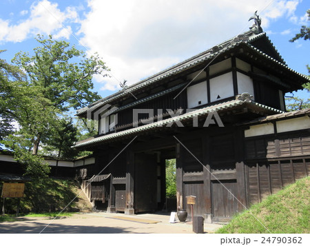 弘前城　三の丸追手門　櫓門 24790362