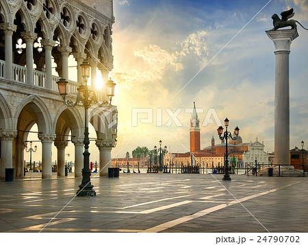 Palace of doges 24790702