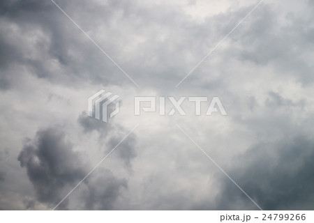 暗雲　雨雲 24799266