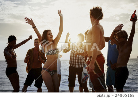 Beach Togetherness Holiday Crowd Friendship Concept 24805168