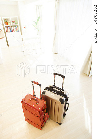 民泊 スーツケース トランク 旅行 旅 宿泊 泊まる キャリーケース キャリーバック トラベル 民泊 スーツケース トランク 旅行 旅 宿泊 泊まる キャリーケース キャリーバック トラベル 24805262