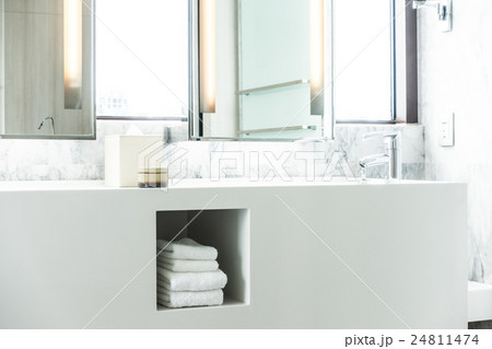 Faucet and Sink Faucet and Sink 24811474