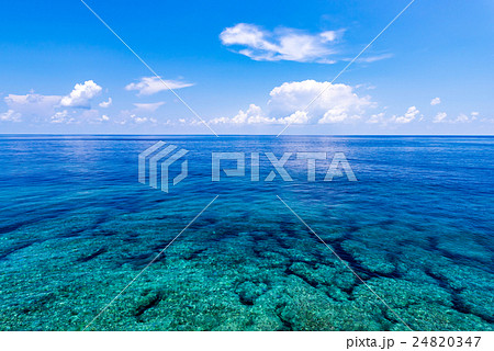 海、岩礁、風景、沖縄。 24820347