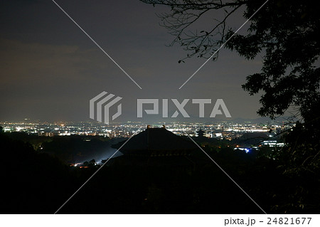 奈良・若草山夜の大仏ビュースポット2(iso50 30s) 奈良・若草山夜の大仏ビュースポット2(iso50 30s) 24821677