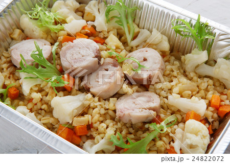 Healthy food in boxes, diet concept. 24822072