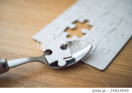 パズルのピース 24824640