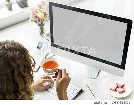 Vintage Lifestyle Minimalist Femininity Working Concept Vintage Lifestyle Minimalist Femininity Working Concept 24845815