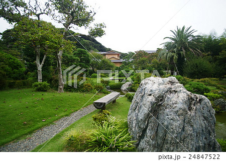 旧吉田茂邸庭園　 24847522