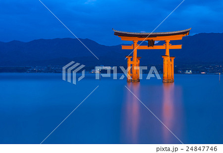 Itsukushima floating Torii Gate with reflection 24847746