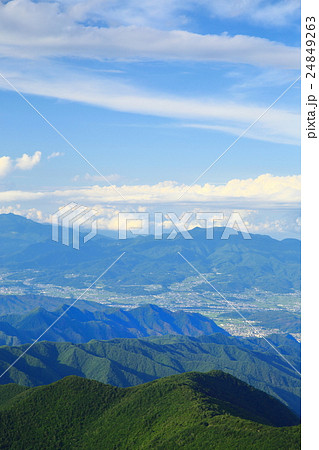 青空と山々（長野県美ヶ原高原） 24849263
