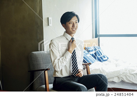 新社会人 出勤イメージ 新社会人 出勤イメージ 24851404