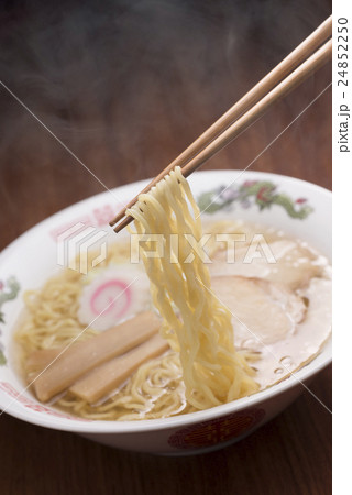 塩ラーメン 24852250