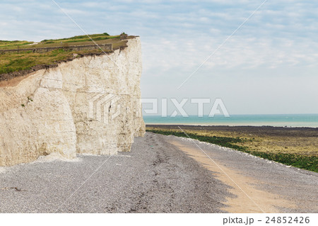 White cliff Birling Gap ocean coast, England, UK 24852426