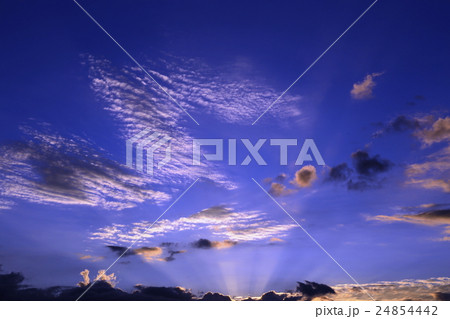 太陽光線 太陽光線 24854442
