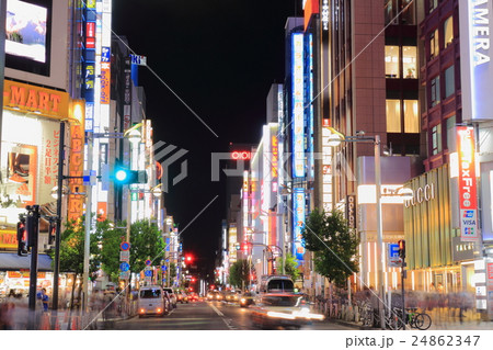 新宿東口から見た夜景 新宿東口から見た夜景 24862347