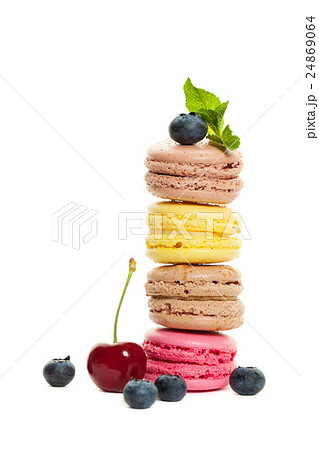 Macaroons and Berry on White 24869064