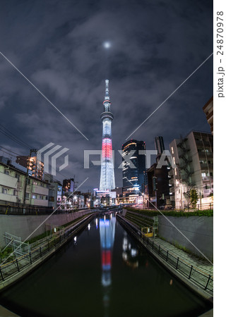 東京スカイツリー「リオ オリンピック・パラリンピック期間中特別ライティング　日本国旗」 24870978