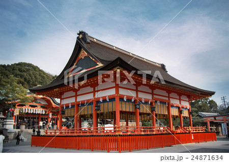 Haiden is hall of worship, oratory. Fushimi shrine 24871634