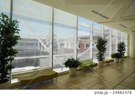 9月　都市風景1595たまプラーザ駅構内 24881478