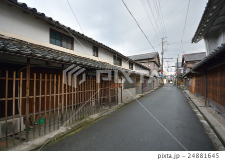 奈良県　御所市の町並 24881645