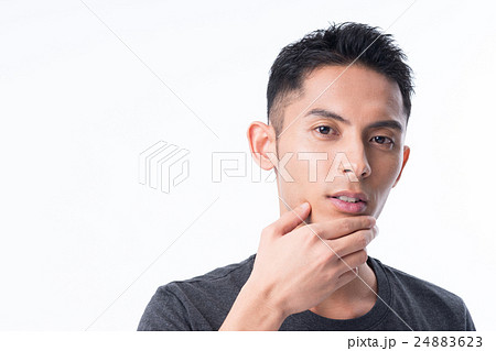 若い男性 24883623