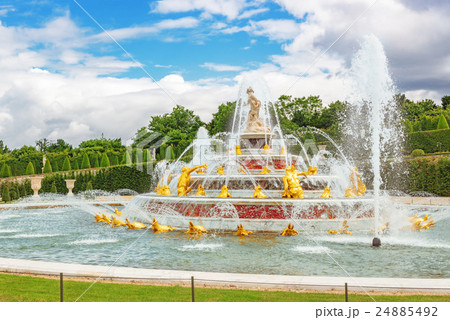 Latona Fountain Pool 24885492