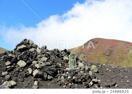 岩手山火口の地蔵 24886920