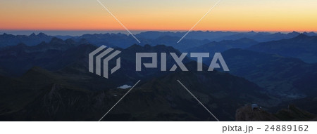 Saanenland valley on a summer morning 24889162