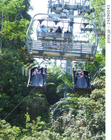 乗り物もリフトと共に 乗り物もリフトと共に 24890041