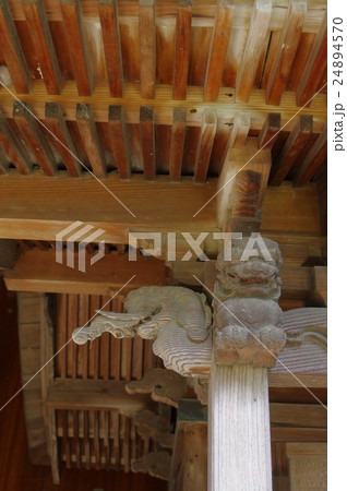 信州 安曇野 生坂村の日置神社金毘羅社 安曇野名工 立川豊八の手になる精緻な彫刻の本殿 獏の彫刻 信州 安曇野 生坂村の日置神社金毘羅社 安曇野名工 立川豊八の手になる精緻な彫刻の本殿 獏の彫刻 24894570