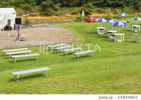 秋のイベント会場 24894665