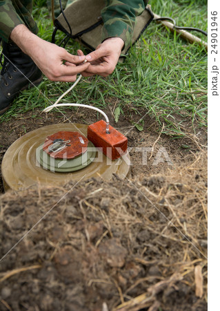 Anti-tank mines and TNT. Anti-tank mines and TNT. 24901946