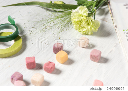 The florist desktop with working tools The florist desktop with working tools 24906093