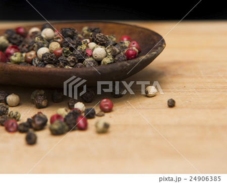 close up on pepper mix on wood  24906385