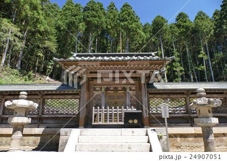 【高野山 徳川家霊台(秀忠霊屋)】 和歌山県伊都郡高野町高野山 【高野山 徳川家霊台(秀忠霊屋)】 和歌山県伊都郡高野町高野山 24907051