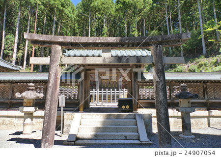 【高野山 徳川家霊台（家康霊屋）】 和歌山県伊都郡高野町高野山 24907054