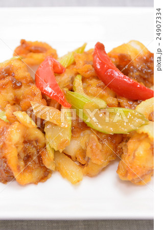 おいしいヤリイカとセロリのラー油ソース おいしいヤリイカとセロリのラー油ソース 24907334