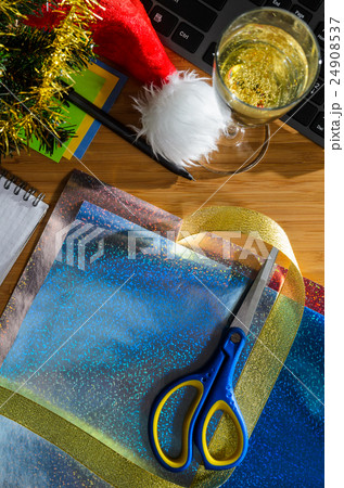 new year at work 24908537