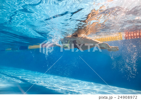 Swimmer in sidestroke style underwater 24908972