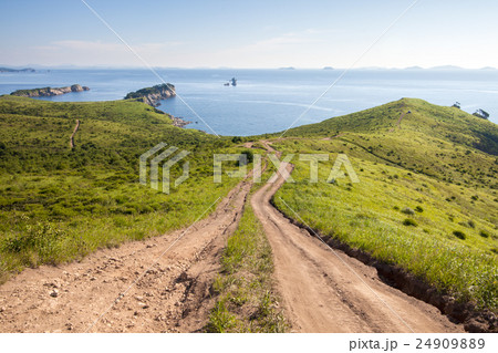 Way downhill to the sea Way downhill to the sea 24909889