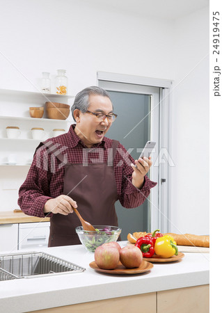 Senior Life style 24919475