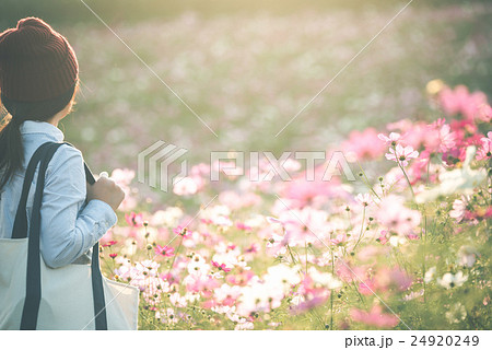 女性 24920249