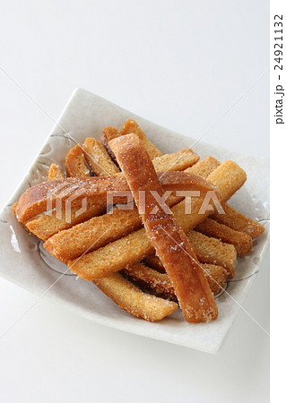 食パンの耳の揚げパン 24921132