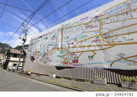 みなかみ町・巨大な観光案内看板 24924783