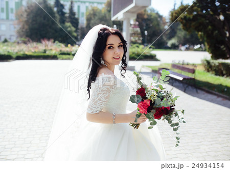 young beautiful bride 24934154