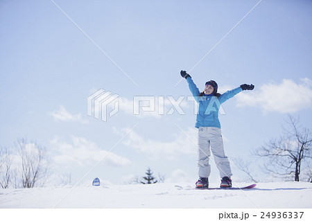 スノーボード　女性 24936337