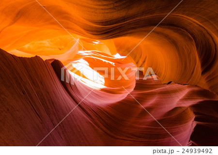 Antelope Canyon in Arizona, USA (アメリカ アンテロープキャニオン) Antelope Canyon in Arizona, USA (アメリカ アンテロープキャニオン) 24939492